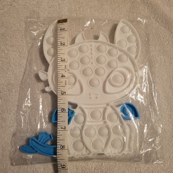 "Stitch" dragon fidget (35) poppers stress relief toy 8.5" x 6.5" silicone new - Picture 4 of 5